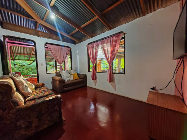 Casa con amplio terreno en venta en San Pedro de Zapotal, Nandayure, Guanacaste (FB)