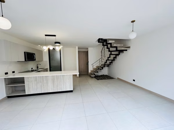 SALE OR RENTAL HOUSE IN CONDO LINDORA VILLAGE SANTA ANA