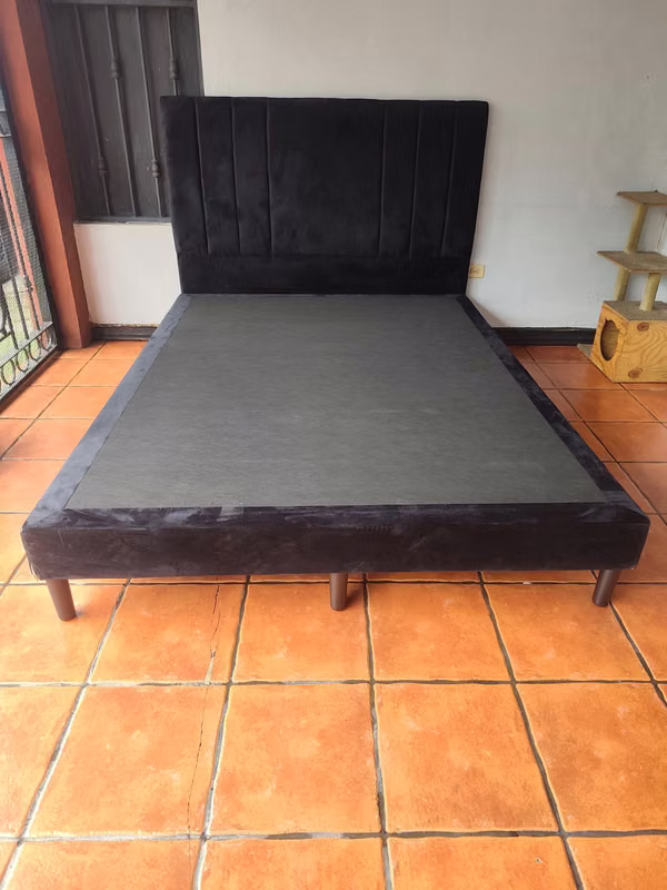 Cama queen