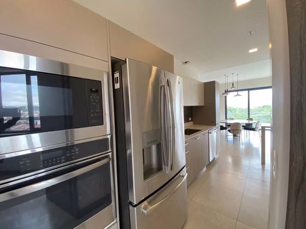 VENTA DE APARTAMENTO EN CONDOMINIO EN ESCAZÚ