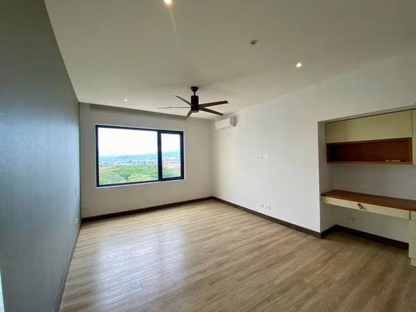 VENTA DE APARTAMENTO EN CONDOMINIO EN ESCAZÚ