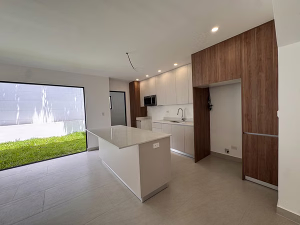 Se vende casa nueva en Heredia, Condominio NOA, Lagunilla, Ulloa.