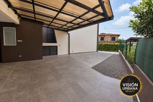 Casa de 3 Habitaciones en Condominio Veredas del Arroyo