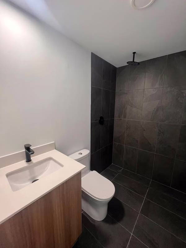 Alquiler apartamento NUEVO 1 cuarto con línea blanca en Sky Garden Sabana Norte #