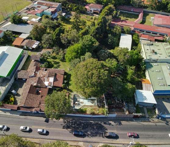 SE VENDE TERRENO PARA DESARROLLO DE CONDOMINO