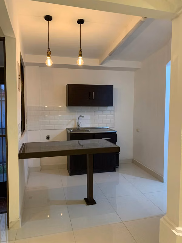 Ideal apartment for single person or couple NOT parking