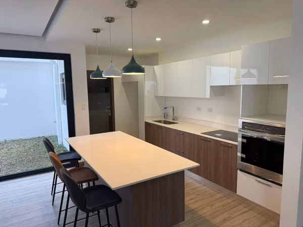 ALQUILER Casa Condominio San Antonio Urbano, Escazú