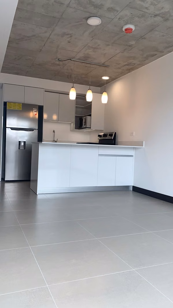 SE ALQUILA APARTAMENTO CON LINEA BLANCA CONDOMINIO KHAYA GRANADILLA DE CURRIDABAT
