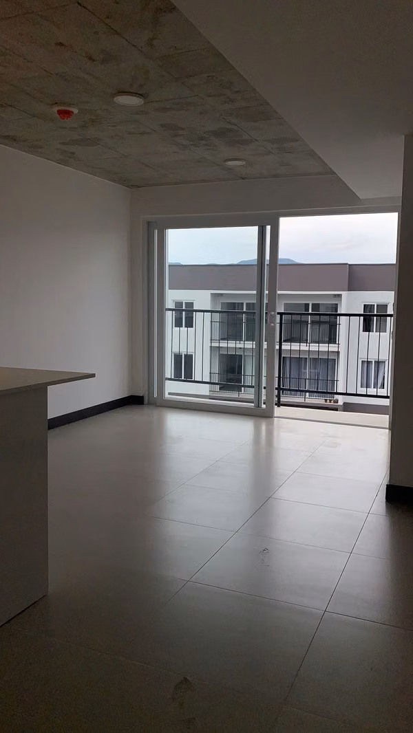 SE ALQUILA APARTAMENTO CON LINEA BLANCA CONDOMINIO KHAYA GRANADILLA DE CURRIDABAT