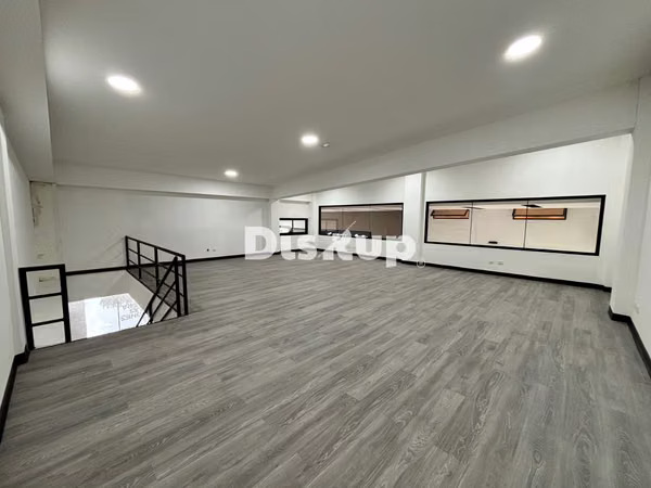 Alquiler de moderno local comercial. Alta tránsito y visibilidad. Cartago centro