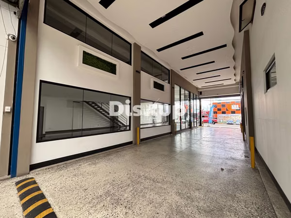Alquiler de moderno local comercial. Alta tránsito y visibilidad. Cartago centro