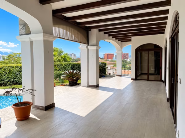SPECTACULAR HOUSE IN ESCAZU IN GATED COMMUNITY