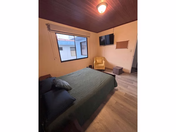 Apartamento grande en Barrio Escalante || iluminación y ventilación natural