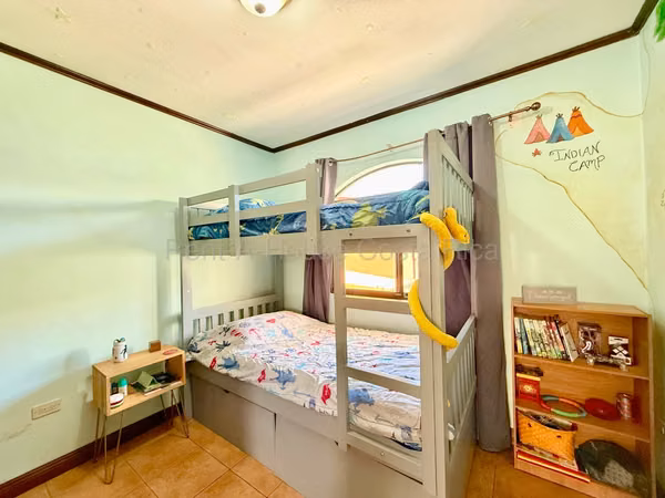 Casa en venta en Ayarco Este | 3 habitaciones y jardín
