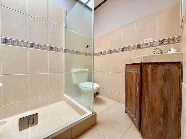 Casa en venta en Ayarco Este | 3 habitaciones y jardín