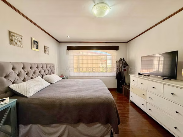 Casa en venta en Ayarco Este | 3 habitaciones y jardín