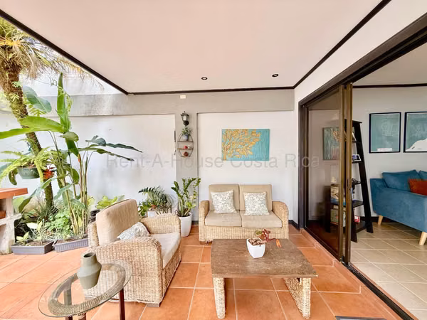 Casa en venta en Ayarco Este | 3 habitaciones y jardín