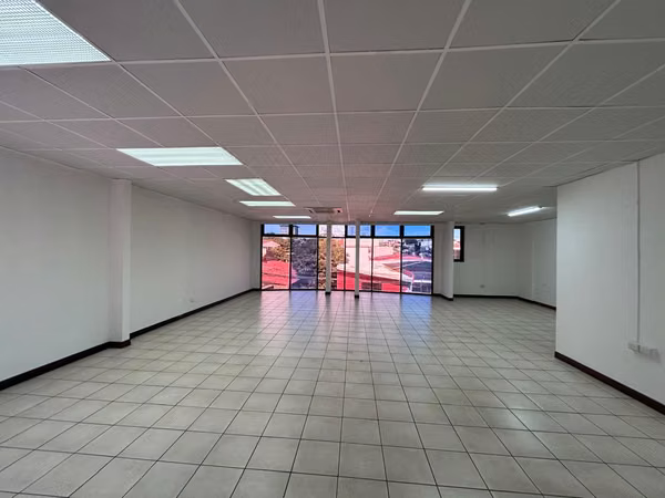 Office rental behind Paseo Colón