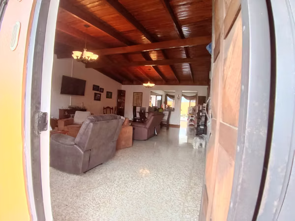 VENTA DE CASA EN ROHRMOSER