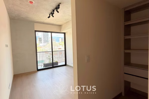 Apartamentos en Alquiler en The Jane, San José, Sabana — 2 hab., nuevos, Cód. AJ085