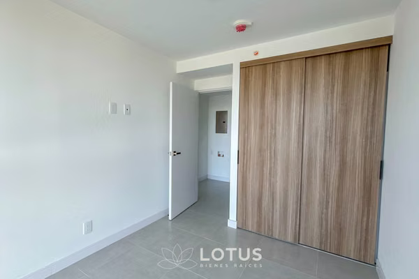 Apartamento en Venta en Torre Sky Garden Sabana Norte — 2 hab., Cód. AJ083