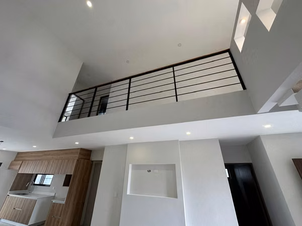 $40,000 prima* Casa nueva con Cuarto en Primera planta, Santa Ana