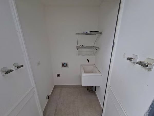 Alquiler de casa en Vistas Santa Ana | 2 hab | 1.5 baños | 2 parqueos