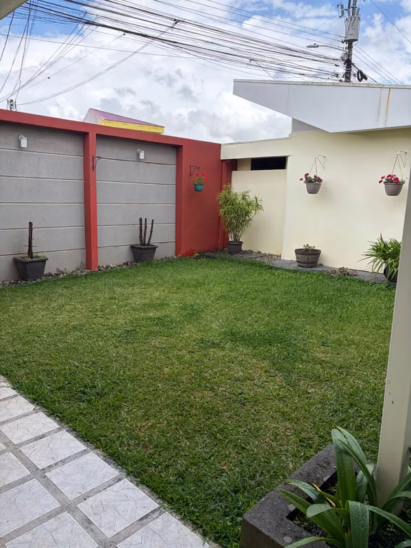 CASA INDEPENDIENTE DE UNA PLANTA | SAN VICENTE DE MORAVIA