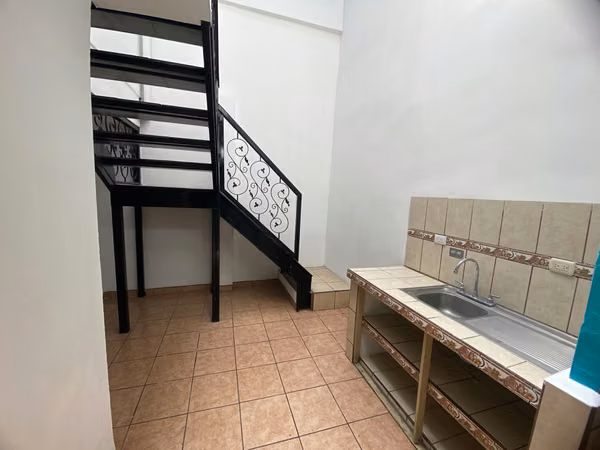 SE VENDE CASA, USO DE SUELO MIXTO, LA AURORA DE HEREDIA
