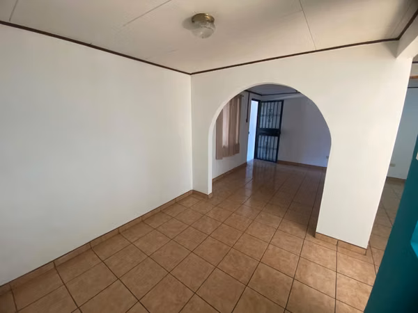 SE VENDE CASA, USO DE SUELO MIXTO, LA AURORA DE HEREDIA