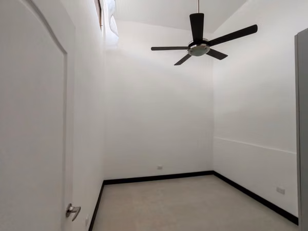 ALQUILER DE APARTAMENTO EN POZOS DE SANTA ANA INCLUYE SERVICIOS