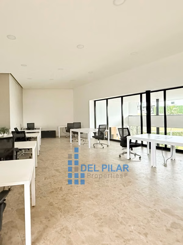 Venta casa 3 habitaciones, hermoso jardín.