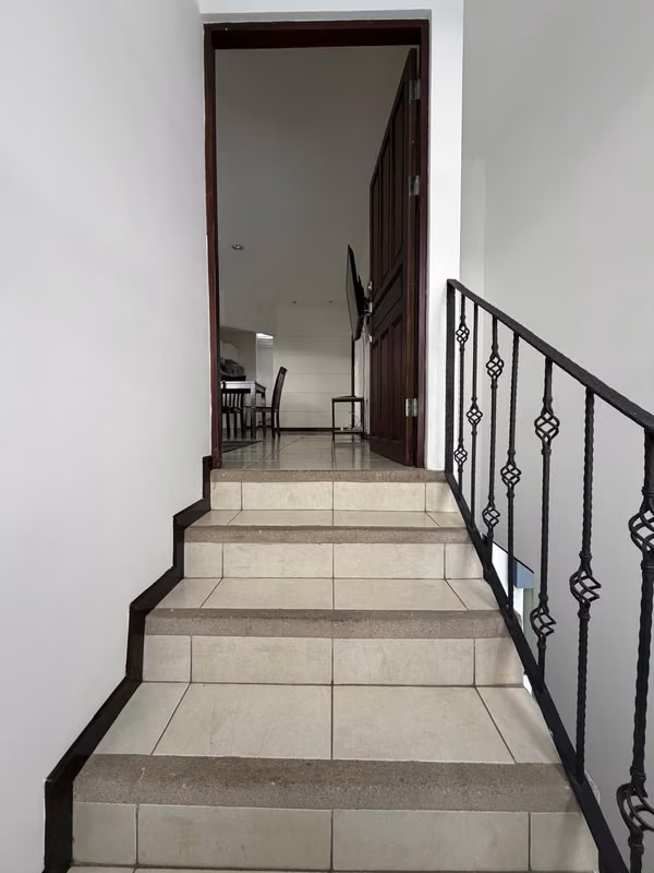Lindo Apartamento Amueblado-IICA CORONADO