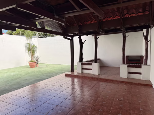 Casa en venta en San Pablo de Heredia | Urbanización Compostela