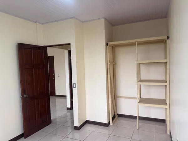Alquiler Apartamento Calle Siles. AMO149