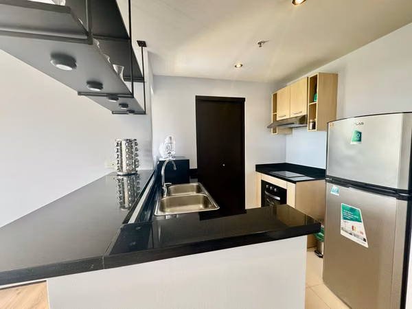 Apartamento amueblado un dormitorio en La Sabana en torre con amenidades