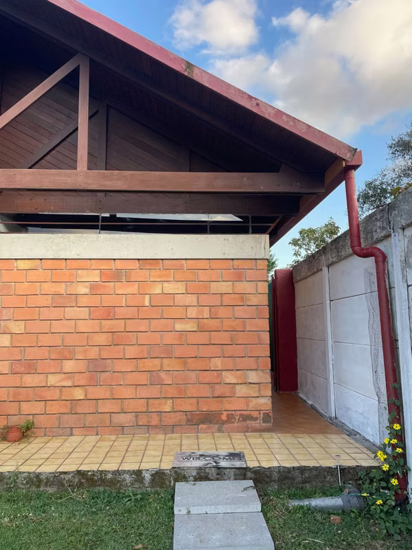 Studio with private parking independent entrance