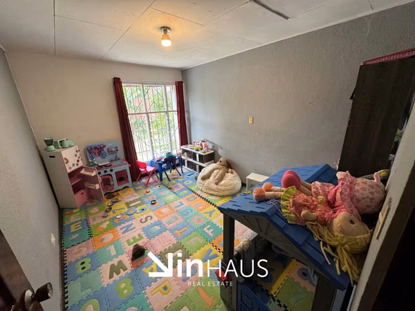 Venta de propiedad con 5 casas y un apartamento en San Rafael Arriba de Desamparados -EU (ID43587)