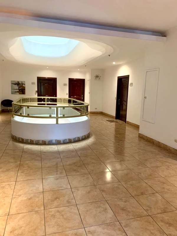 Se alquila departamento amueblado “Alta Gama”en Riverside | Escazú