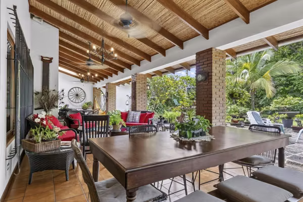 En venta Casa de 1 Planta en Santa Ana con 3.831 m² de Terreno