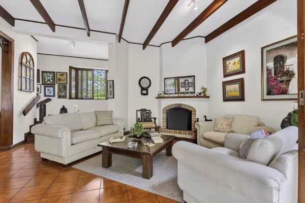 En venta Casa de 1 Planta en Santa Ana con 3.831 m² de Terreno