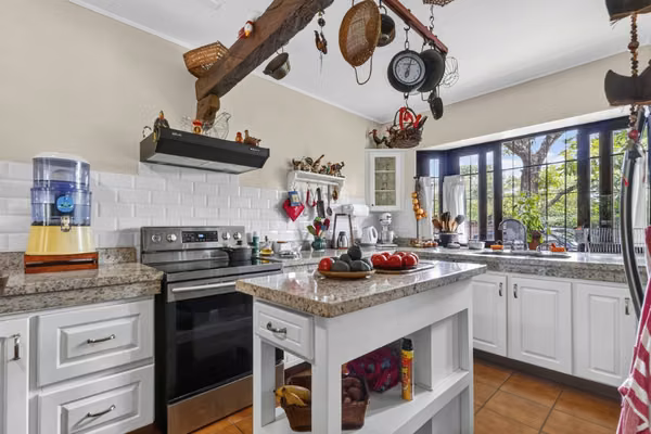 En venta Casa de 1 Planta en Santa Ana con 3.831 m² de Terreno