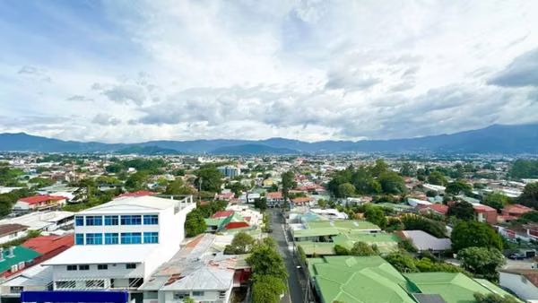 Apartamento en Los Yoses con Vistas y excelente ubicacion
