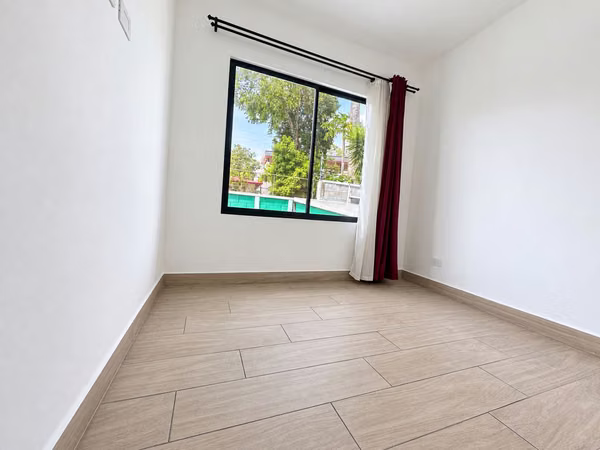 Casa Moderna de 2 habitaciones con Jardin en Alquiler