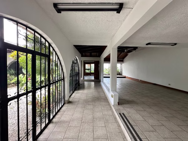 Rohrmoser - 124; 615 m ² - 124; Commercial use - 124; 15 parking lots