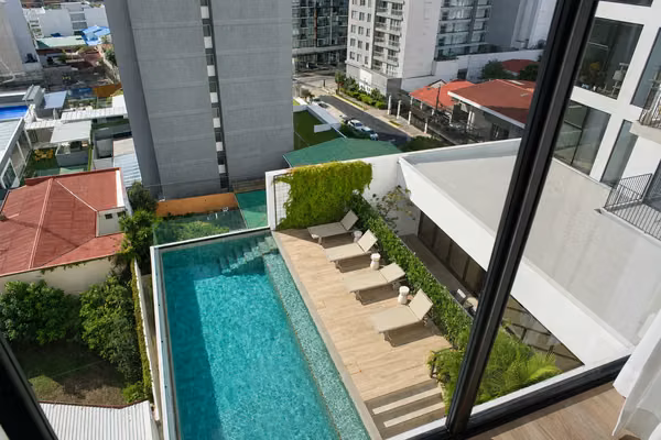 Apartamento de Lujo NUEVO en Alquiler | 3 Habitaciones con Línea Blanca | Parkwood Nunciatura