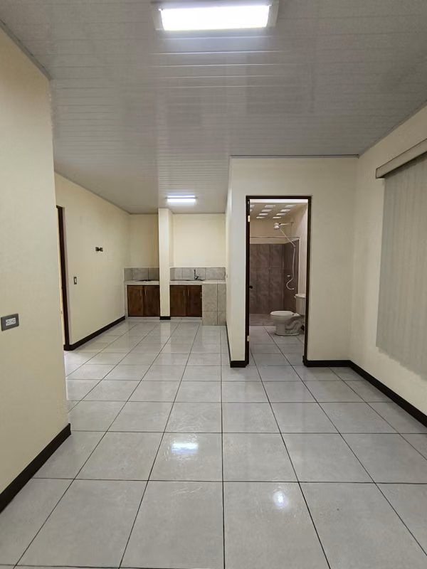 Alquiler apartamento primera planta Calle Siles San Pedro. AMO149