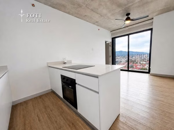 SECRT Escalant - 124; Floor 14 - 124; West view - 124; To premiere