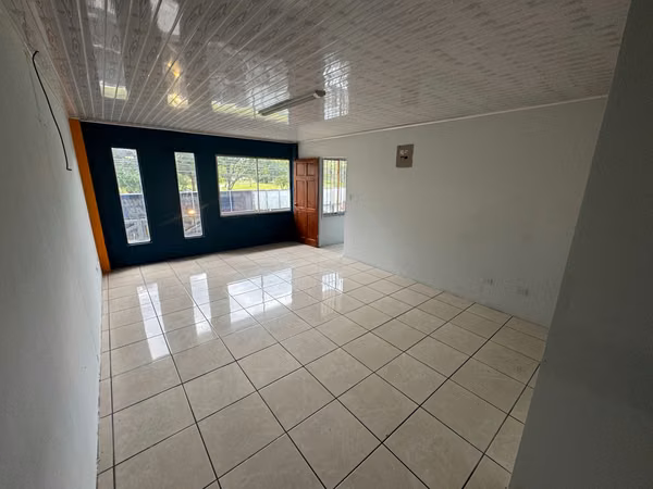 Rental premises for offices or commerce.