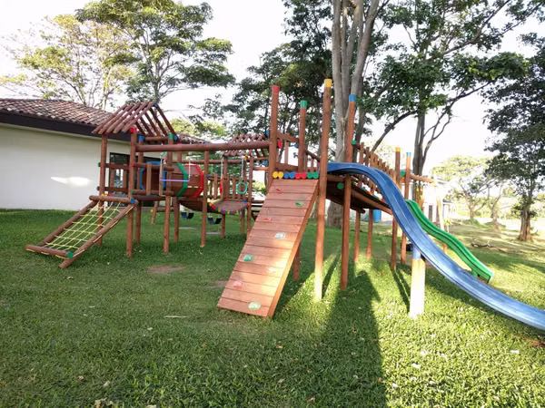 Moderna casa en condominio consepto abierto Area social amplia